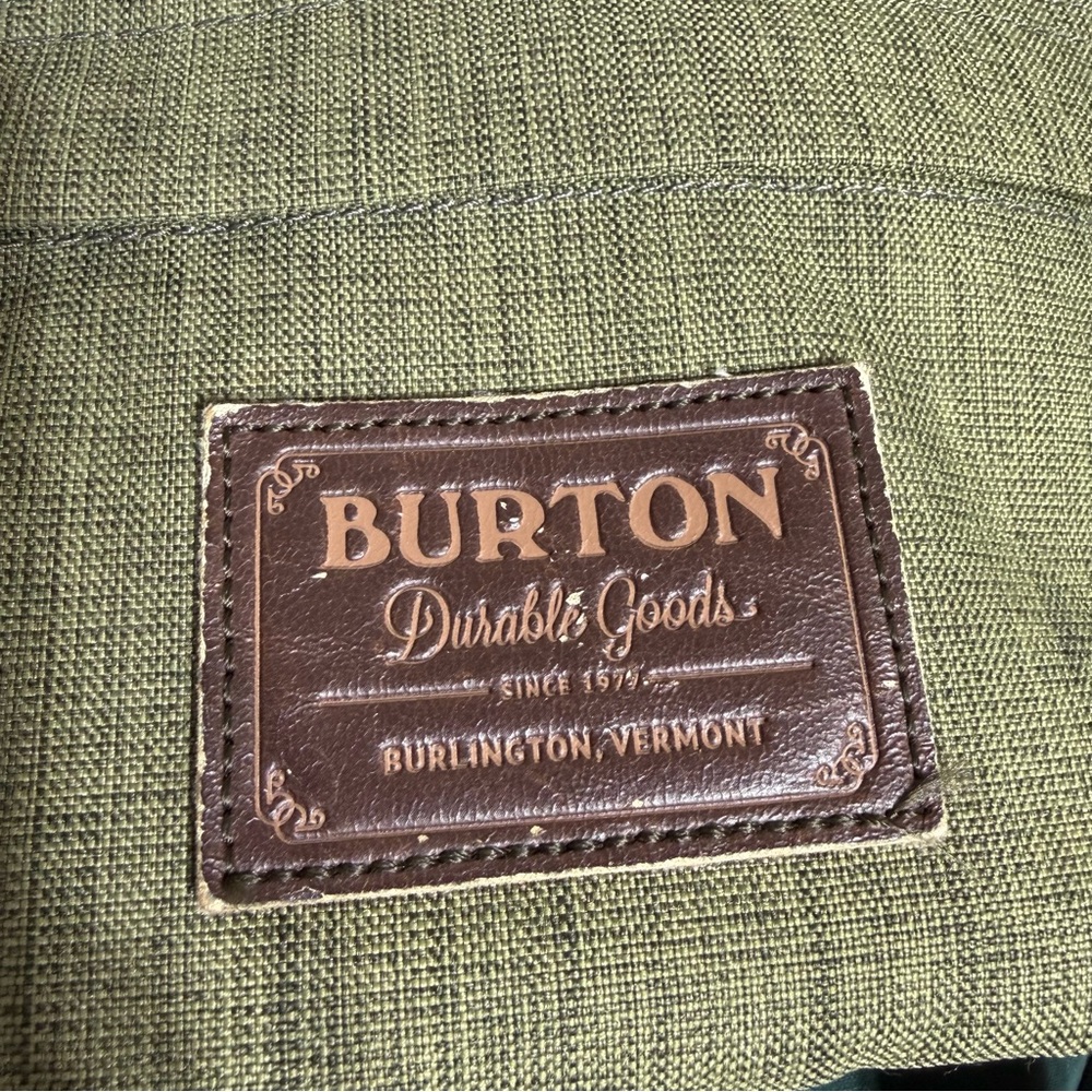 Burton Tinder Backpack 25L Ripstop Outdoor Hiking Camping - Picture 4 of 16